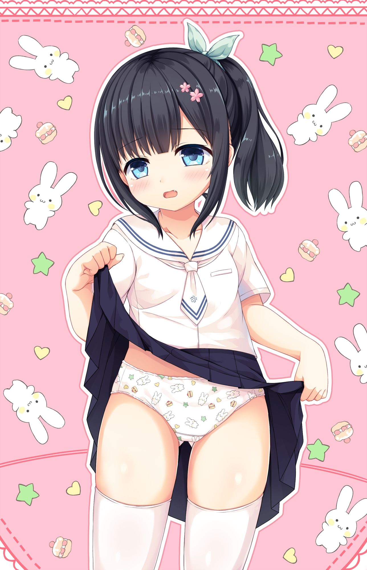 【ロリたくし上げ柄パン】二次ロリ少女が水玉パンツや縞パンなどの柄パンをたくし上げて見せてくれる二次エロ画像