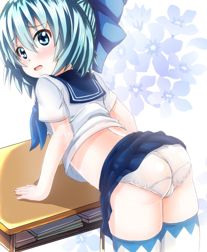 二次ロリ少女の服着てたり脱がされたり差分があるエロゲーのようなロリ二次エロ画像-1