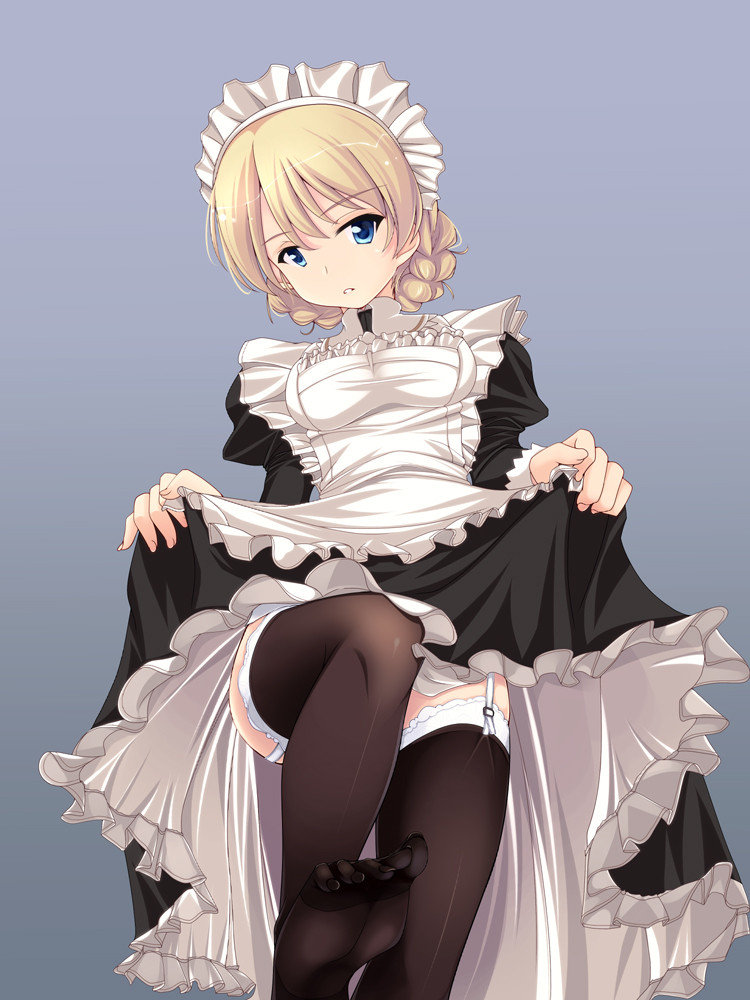 メイド　ご奉仕　たくし上げ　エロ画像