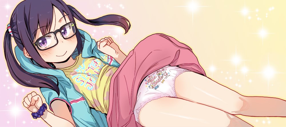 二次ロリ少女の暑い季節にはベビーパウダーが必要そうな女児ショーツの可愛い二次エロ画像-1