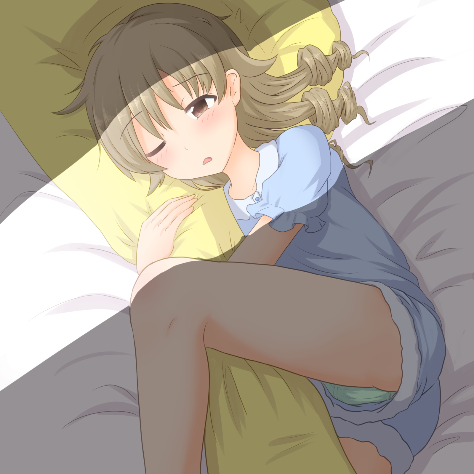 ショートパンツとかの隙間から可愛いショーツがチラリしてるロリ隙パン二次エロ画像-24