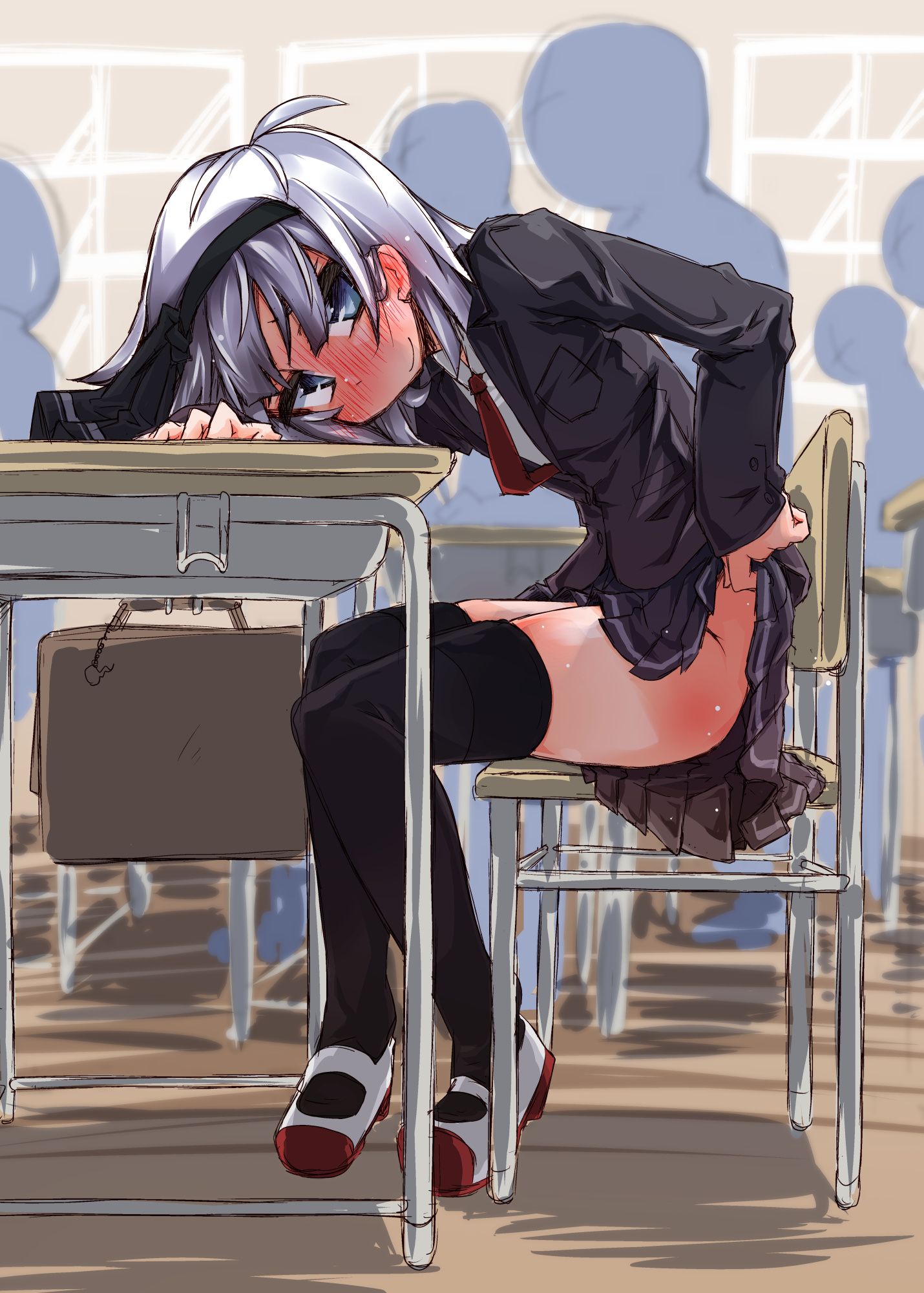 学校でこっそりスカートたくし上げてパンツを見せてくれる露出系制服美少女たくし上げ二次エロ画像-37