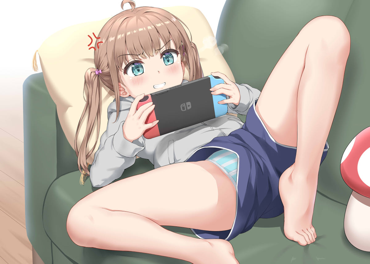 今だとこっちの方が見える事がある二次ロリ少女の隙間パンチラ二次エロ画像-10